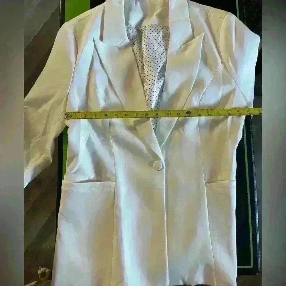 White womans blazer NWOT - Picture 5 of 5